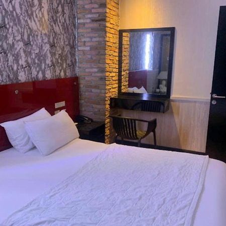 Gia Huyen Hotel Ho Či Minovo Město Exteriér fotografie